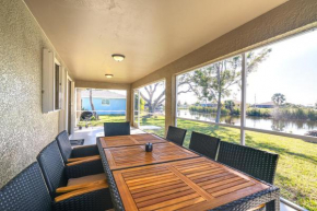 Canal-Front Cape Coral Home with Fire Pit, By Beach!